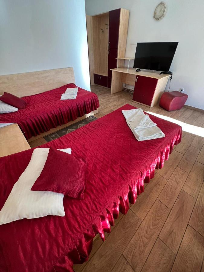 Motel Select Сату Маре Екстериор снимка